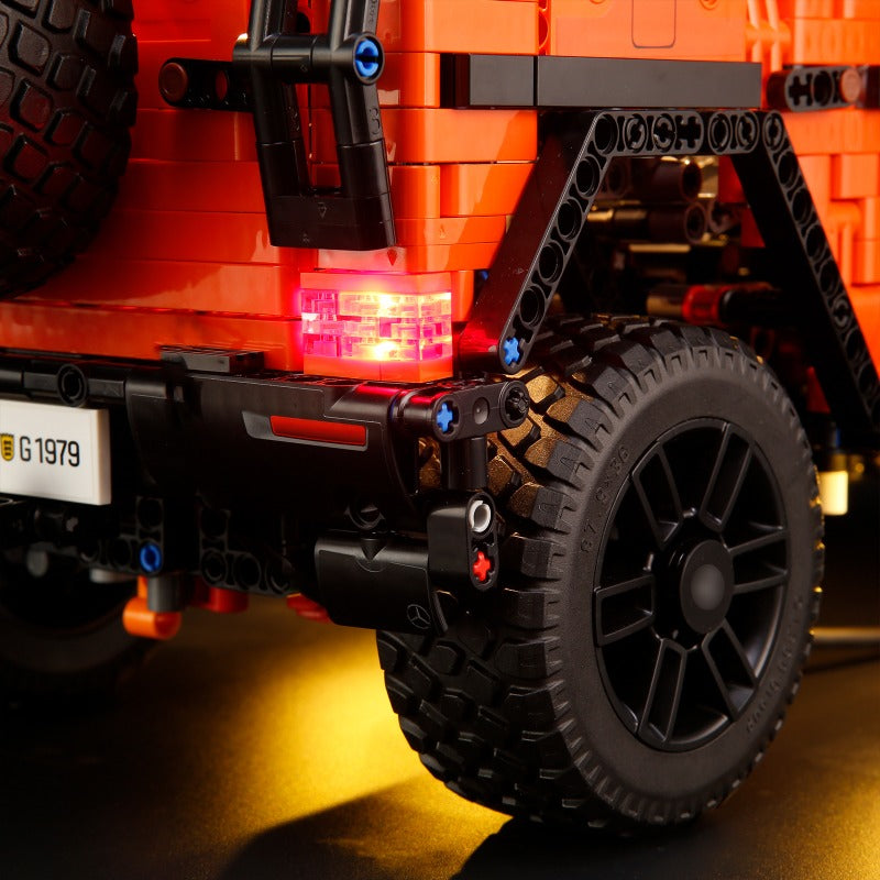 Off-road SUV building block set displayed on a stand
