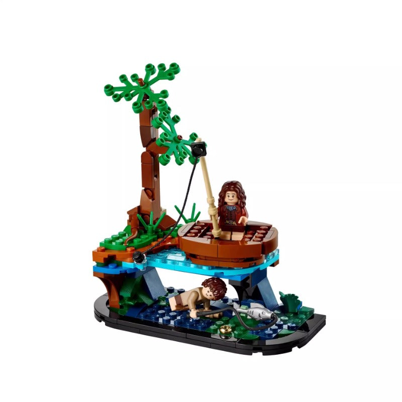 Final gallery photo of the fantasy building block set