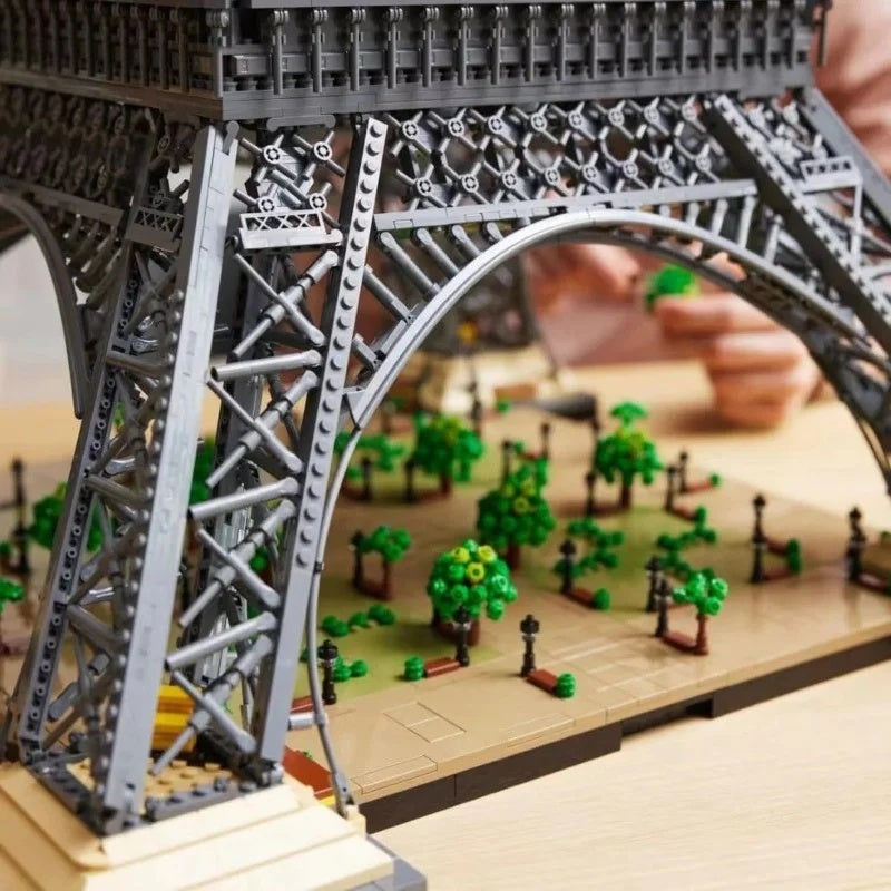 10001 PCS Eiffel Tower Building Block Set
