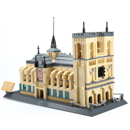 World Landmarks Street View Building Set Series full assembled model on display