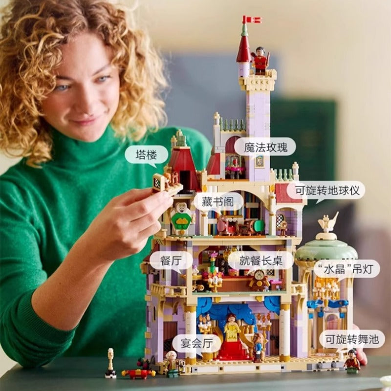 Detail view of the 2916 piece castle set