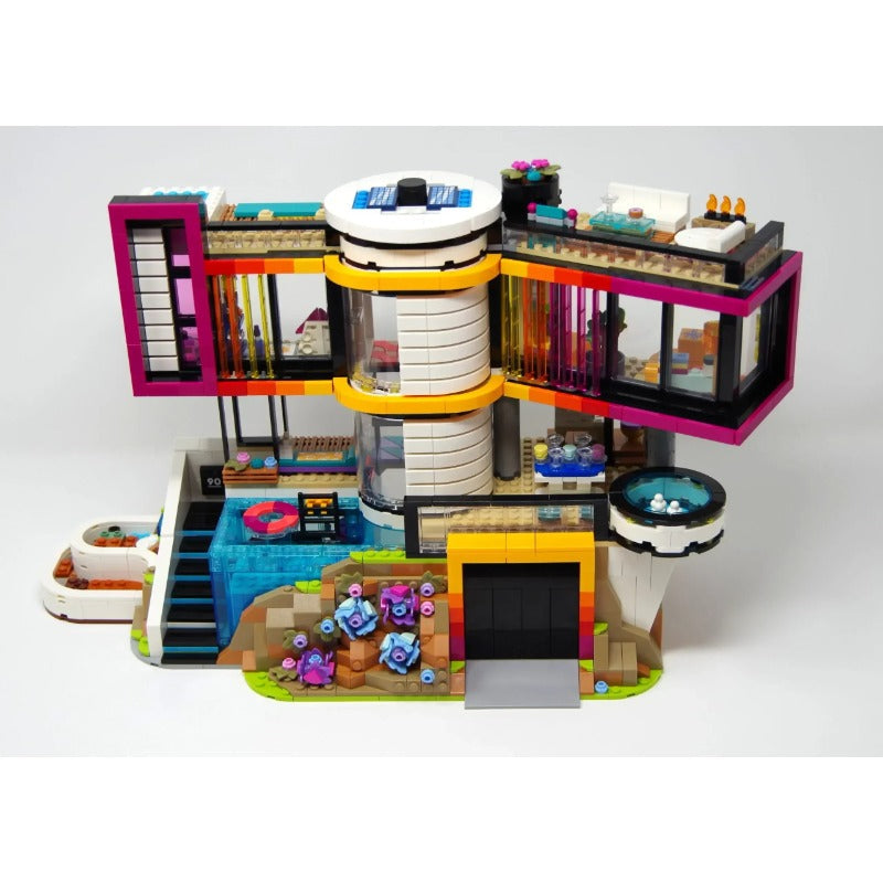 Modern Family Mansion building block set detail view 5