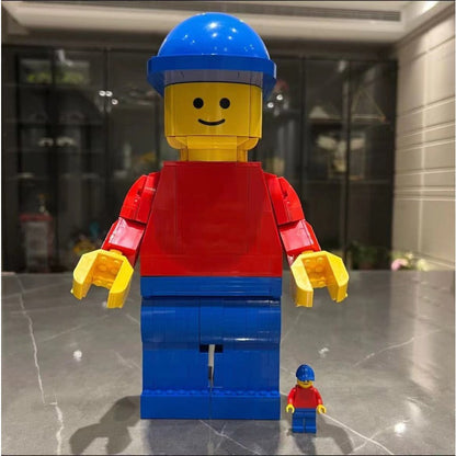 Up-scaled minifigure display building block set, main product image