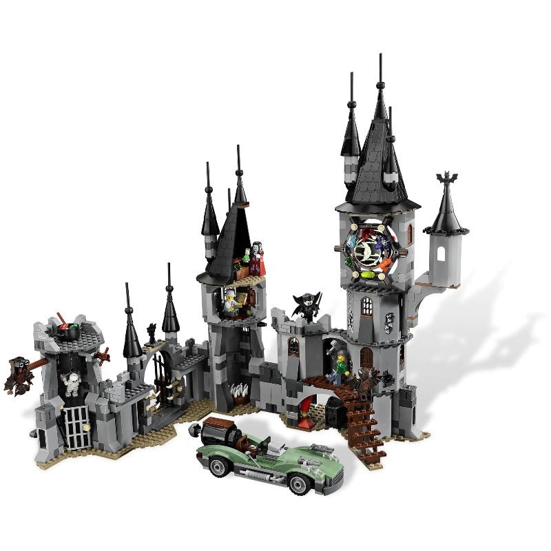 Vampyre Castle vampire castle building block set, front view