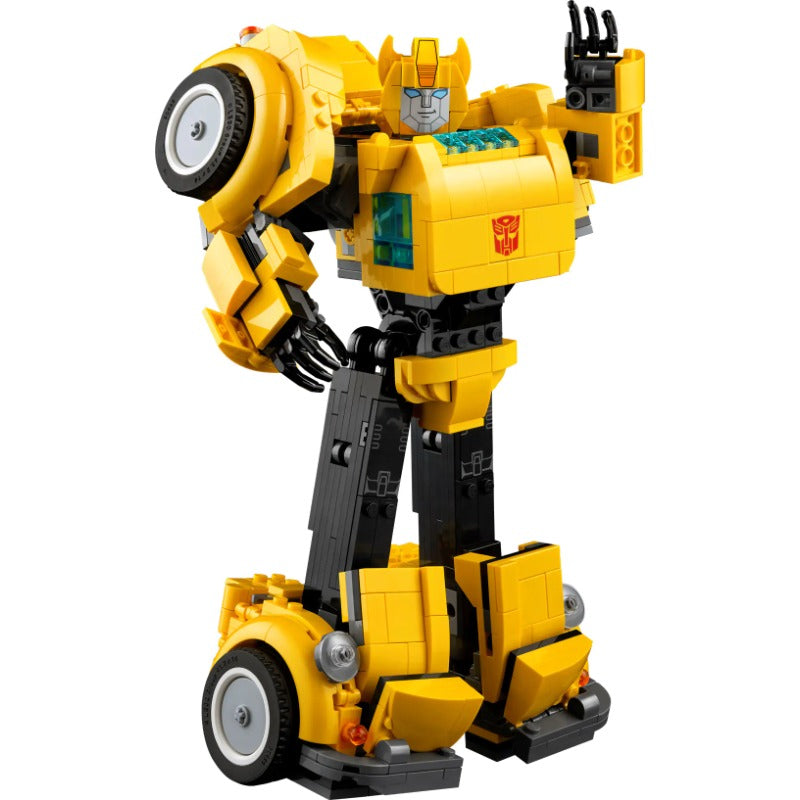 Close-up of the robot's brick detailing