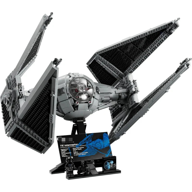 Close-up of the cockpit pod on the wing fighter block set