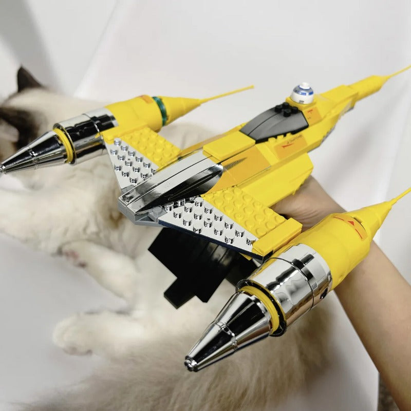 Chrome-finish starfighter building block set full display