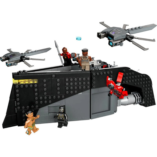 Black Panther War on the Water building block set main product photo
