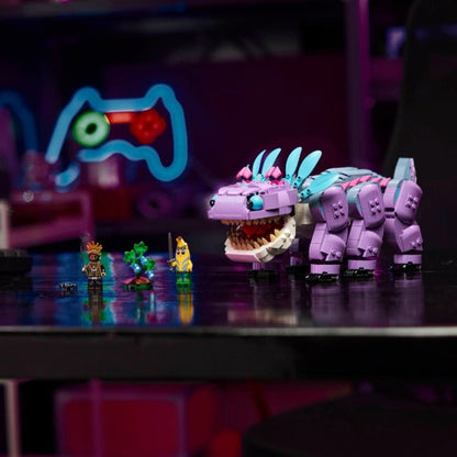 Another view of the Klombo character display model