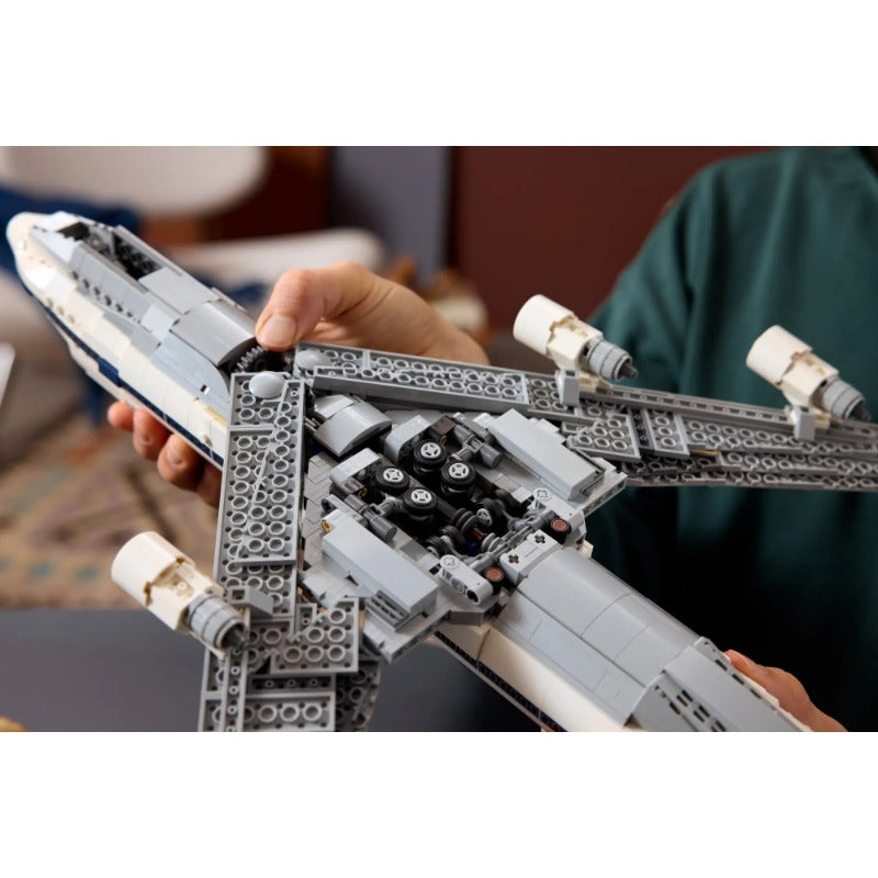 Aircraft ABS plastic building set, gallery image 3
