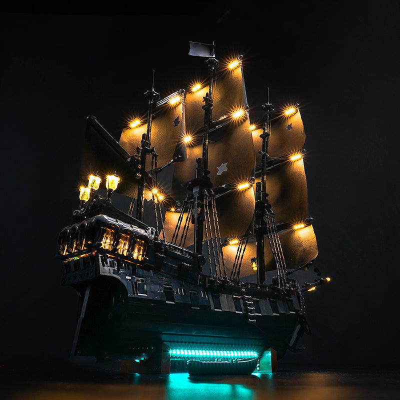 Captain Jack Sparrow's Pirate Ship building block model, assembled model