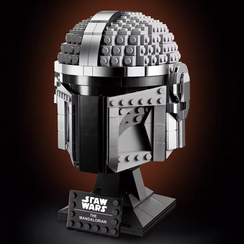 Close-up of the helmet visor detail in bricks