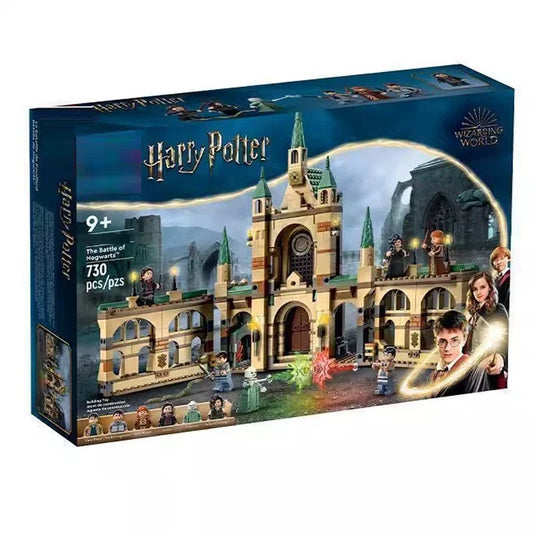 The Battle of Hogwarts building block set, bricks version main image