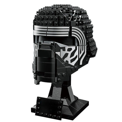 Kylo Ren Helmet 529-piece brick model, gallery image 2