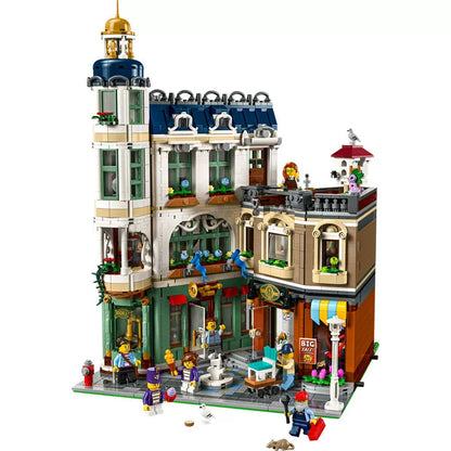 Second gallery image of the 3456-piece shopping street brick model