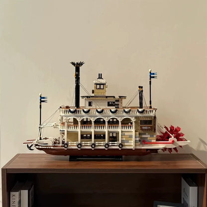 Detail view of the 4090 piece steamboat set