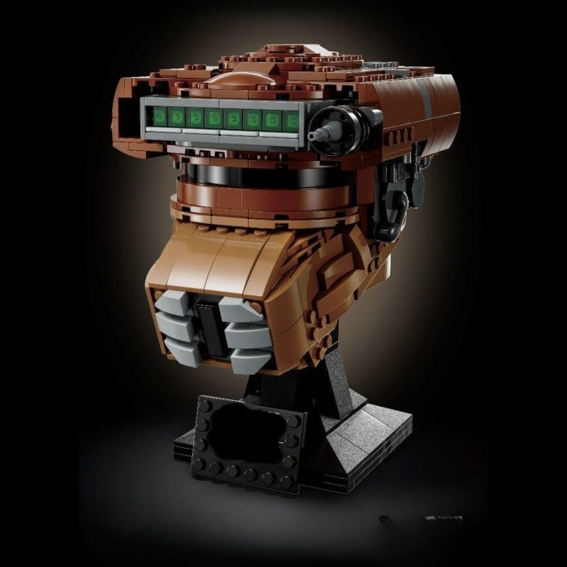 Boushh helmet building block set with 670 pieces