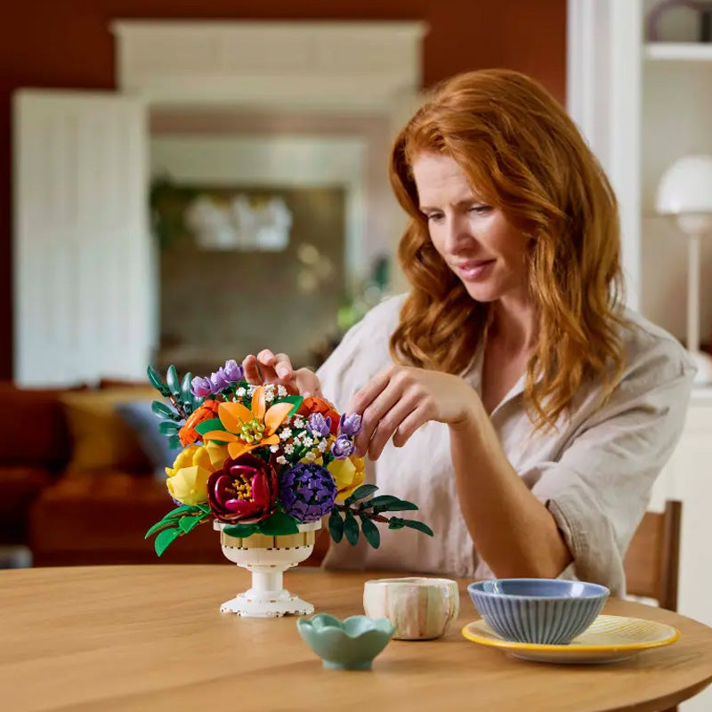 Angled view of the finished flower arrangement model