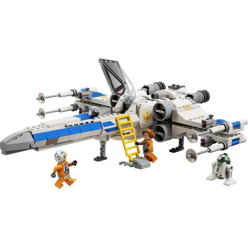 X-wing starfighter brick model displayed as a finished piece