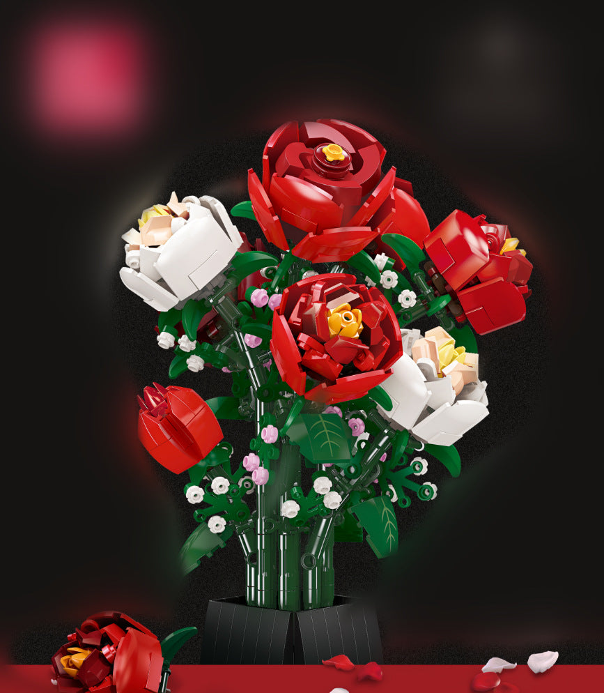 Rose building block set with 818 pieces