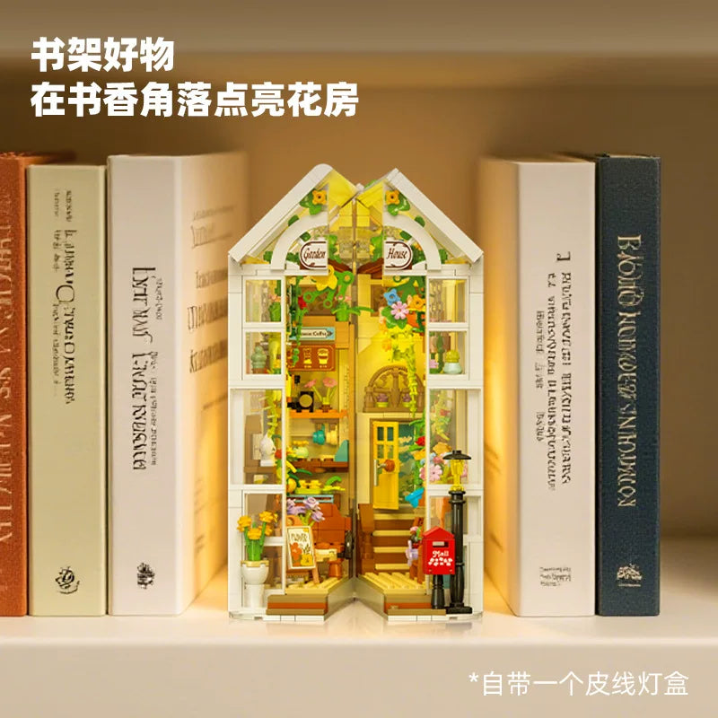 Greenhouse bookend building block set, side angle