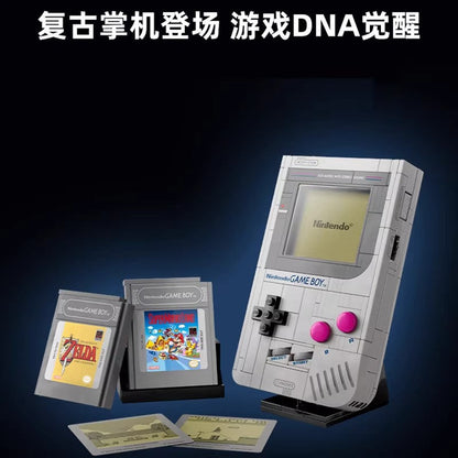 Second gallery image of the 421-piece Game Boy brick set