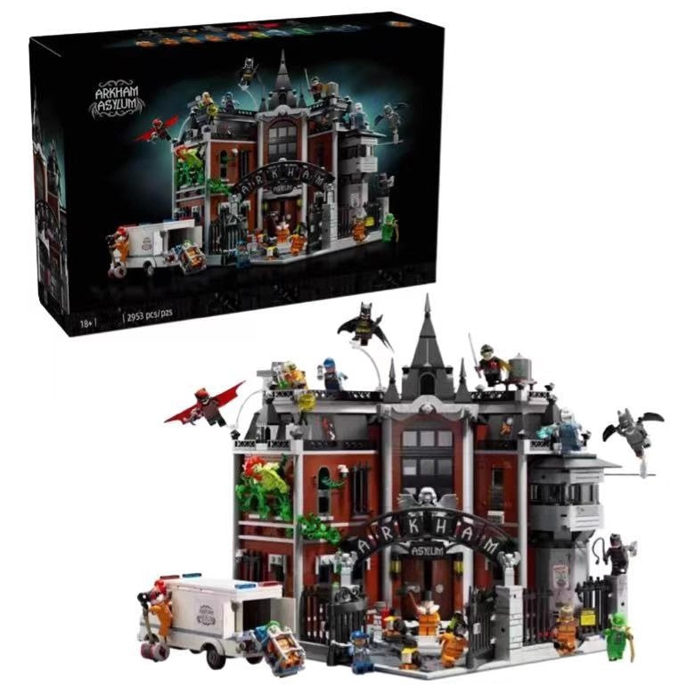 Front facade of the 2953-piece asylum building block set