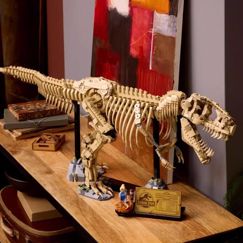 Tyrannosaurus Rex dinosaur fossil building block set main view