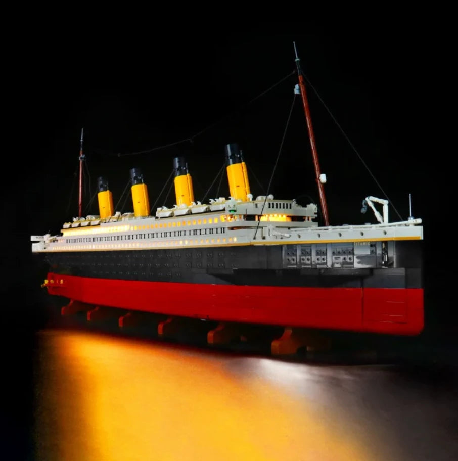 Titanic Ship Building Set 10294 – 9090 PCS LED Cruise Liner Model | Ultimate Collector Display Brick Set