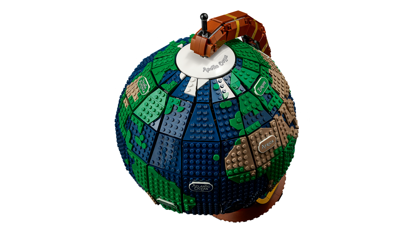 The Globe 95335 – 2585PCS Compatible Building Blocks | Rotating World Map Desk Collectible