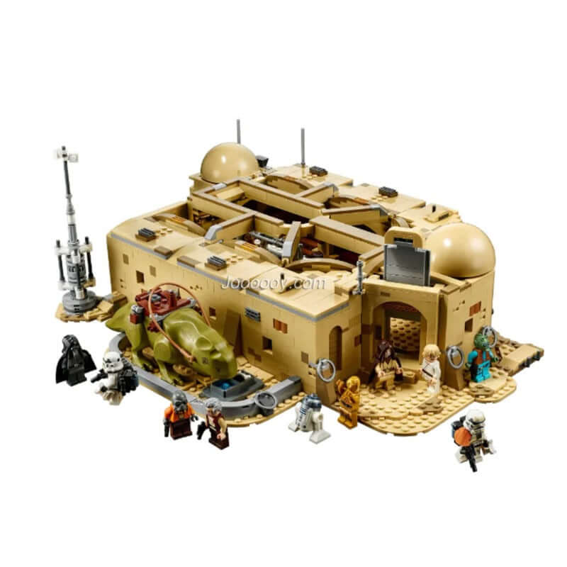Mos Eisley Cantina building bricks set featuring detailed design and 21 minifigures from the Star Wars UCS.