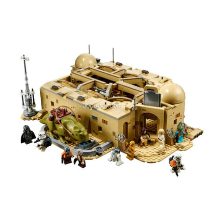Mos Eisley Cantina building bricks set featuring detailed design and 21 minifigures from the Star Wars UCS.