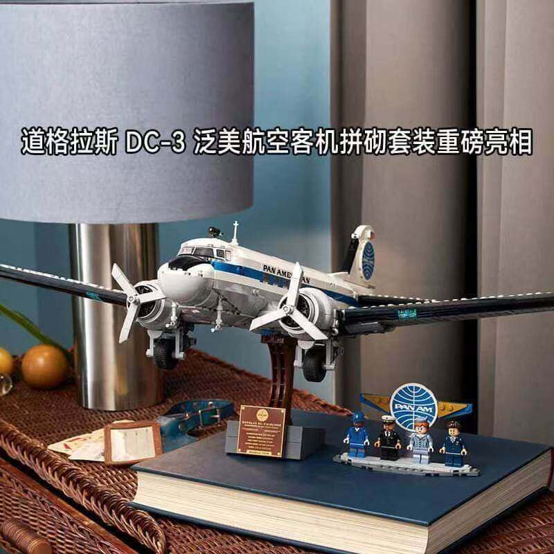 Vintage airliner brick model shown from another side