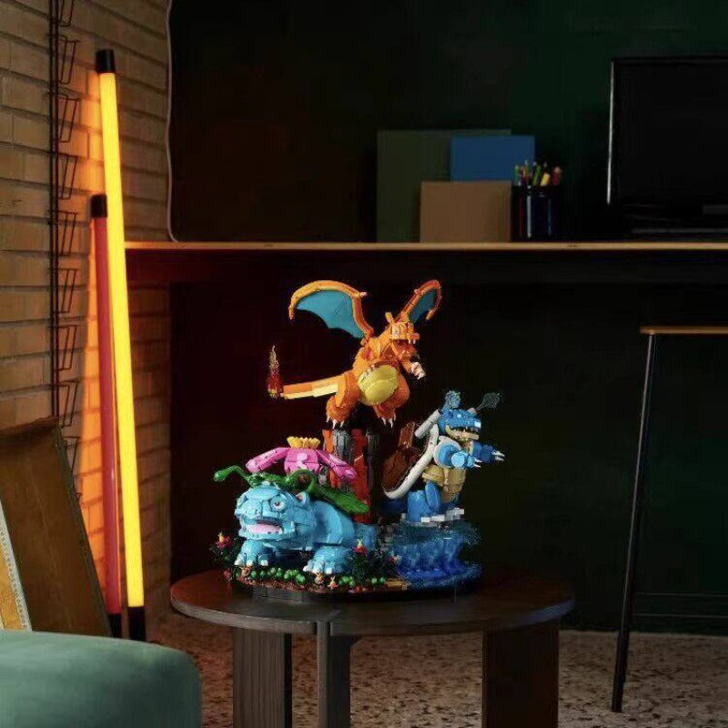 Second gallery image of the 6838-piece Venusaur, Charizard and Blastoise brick model