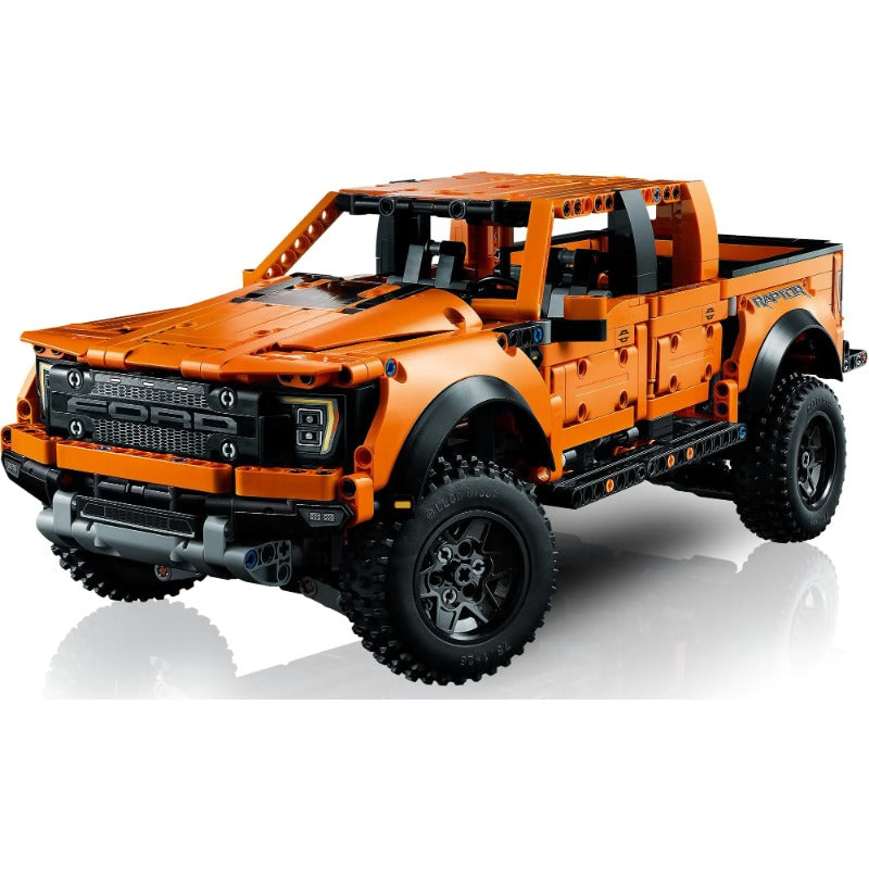 Front view of the off-road pickup truck building block model