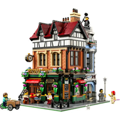 Tudor Corner Building Blocks Set 10350 – 3266 PCS Modular Architecture Brick Construction Model for Collectors & Adults