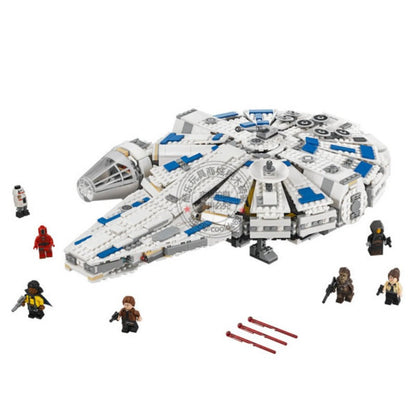 Top view of the saucer-shaped starship brick build
