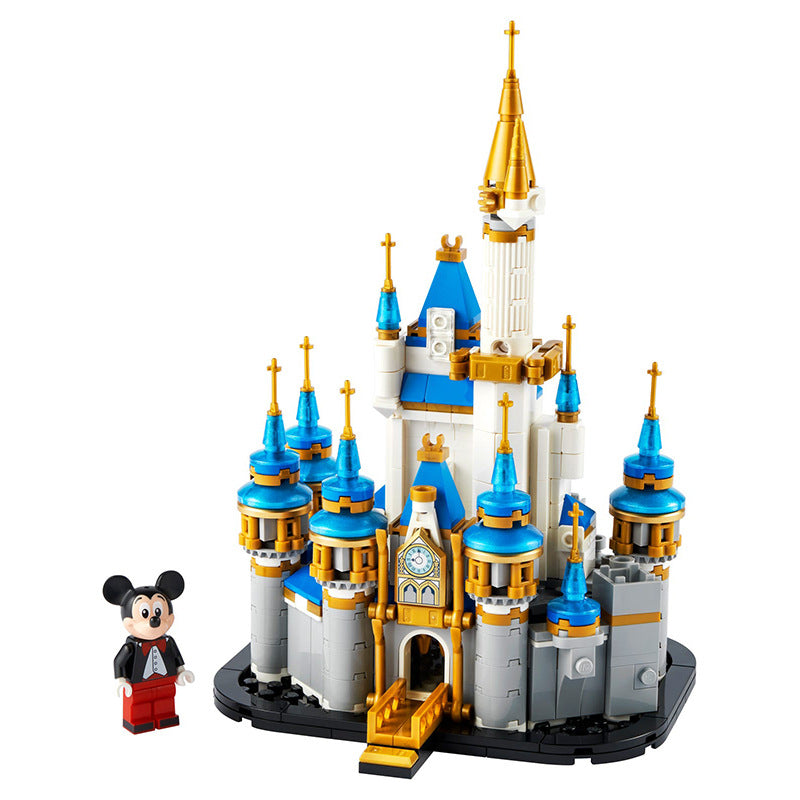 Front view of the fairytale castle building block model