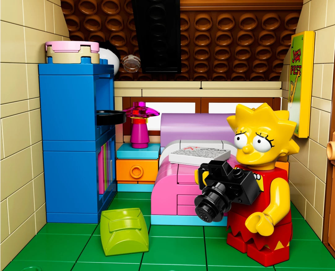 The Simpsons House 71006 (2523 PCS) + KWIK-E-MART 71016 (2218 PCS) Building Set Bundle | Premium Cartoon Collector Brick Kit